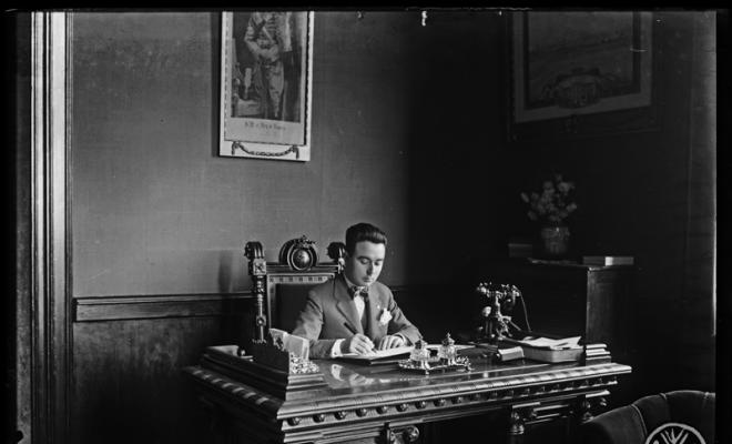 Dr Relat, alcalde de Sabadell