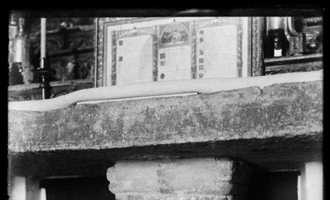 Capitell de la mesa de l'Altar Major de l'ésglésia de Sant Esteve de Ripollet