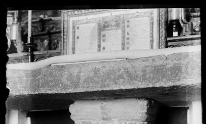 Capitell de la mesa de l'Altar Major de l'ésglésia de Sant Esteve de Ripollet