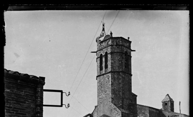 Campanar i església de Santa Perpètua, a Santa Perpètua de Mogoda.
