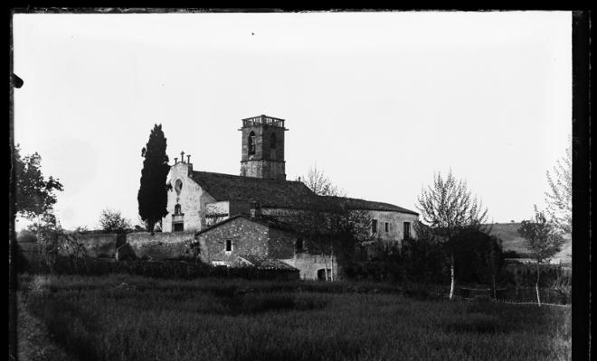 Campanar i església de la parròquia de Santa Maria de Santiga. Santa Perpètua de Mogoda