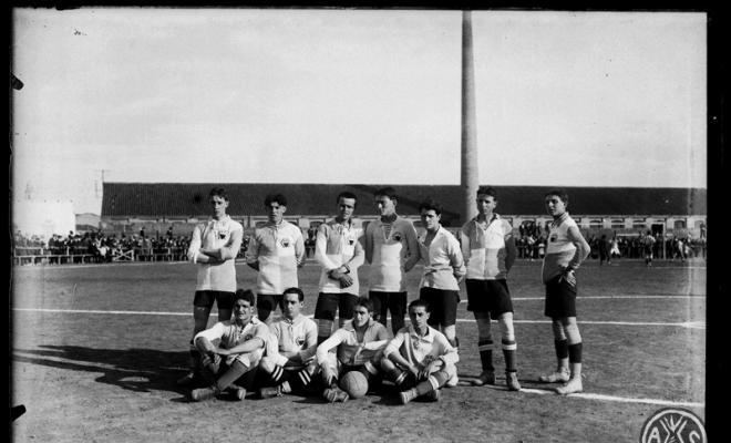 Primer equip de futbol del Sabadell