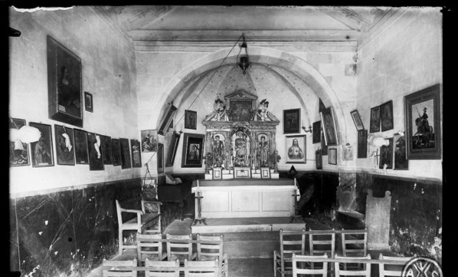 Interior de l'ermita de Togores a Sabadell