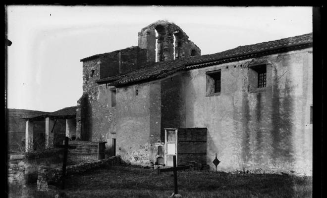 Cementiri de la parròquia de Sant Vicenç de Jonqueres. Sabadell