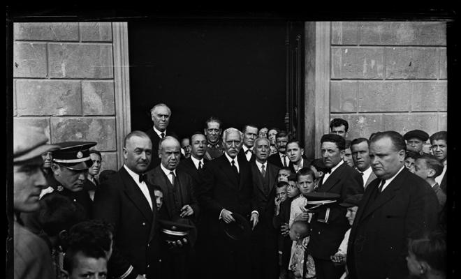 Visita de Francesc Macià i Llussà, persident de la Generalitat, a Sabadell