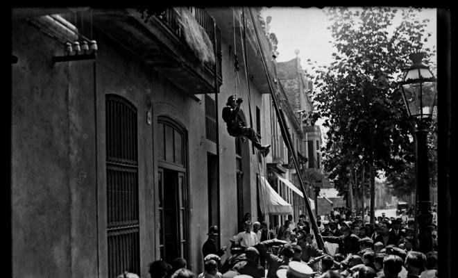 Bombers fent demostracions. Sabadell