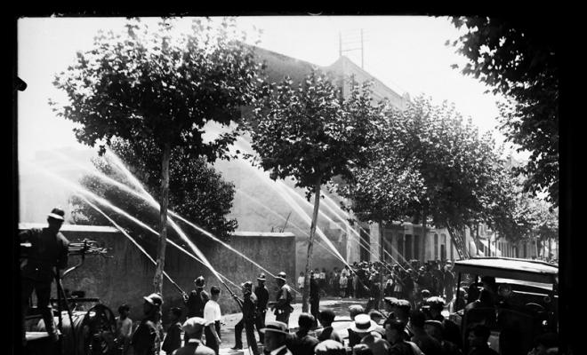 Bombers fent demostracions. Sabadell