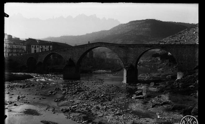 Pont romànic a Castellbell i el Vilar