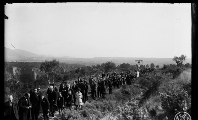 Processó de Viacrucis a Sant Julià d'Altura. Sabadell
