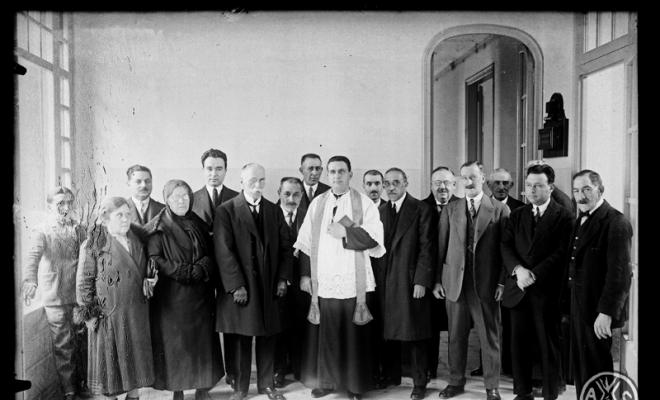 Benedicció del local de Puericultura de la Maternitat al carrer Illa. Sabadell