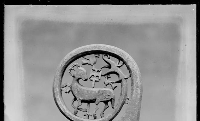 Bàcul del segle XIII pertanyent a l'abat Gerald de Clasquerí. Sant Cugat del Vallès