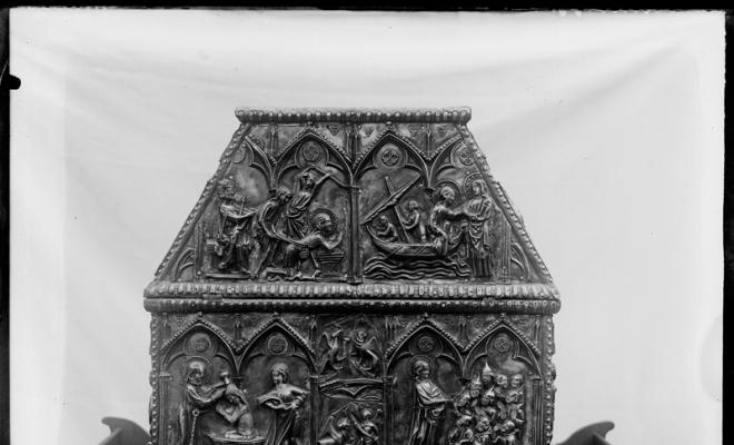 Arqueta reliquiari d'argent de Sant Cugat del Vallès