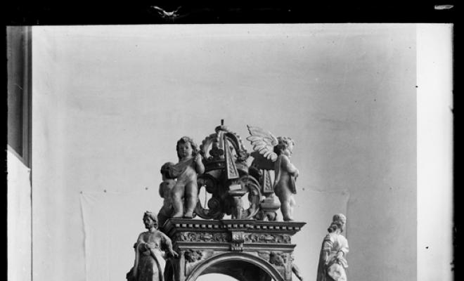 Tabernacle barroc que va figurar en l'exposició rosariana de l'Acadèmia Catòlica. Sabadell