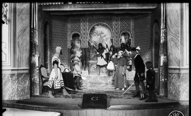 Representació de la Vida de Sant Lluís per la Secció Teatral de l'Acadèmia Catòlica. Sabadell
