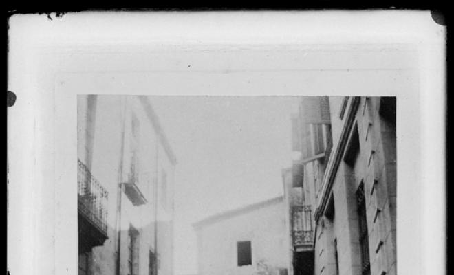 Arc de la Borriana (arc d'en Casanoves) que unia les cases del carrer Borriana amb les de la Plaça Major. Sabadell