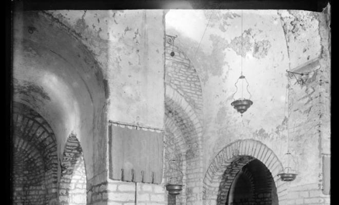 Interior del monestir benedictí de Sant Llorenç del Munt al cim de la muntanya de la Mola
