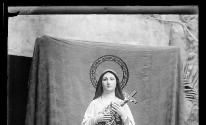 Imatge de Santa Teresa de l'Església de l'Immaculat Cor de Maria, popularment coneguda com els Padres. Sabadell
