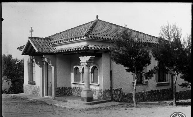 Casa del capellà custodi del Santuari de la Mare de Déu de la Salut. Sabadell