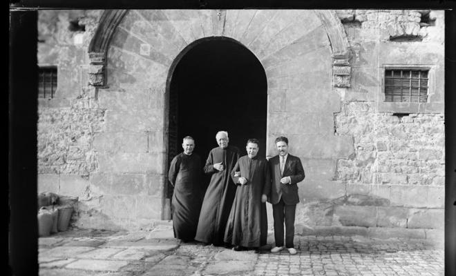 Antoni Baranguer, canonge Jaume Collell i Bancells, Doctor Lluís Carreras. Vic