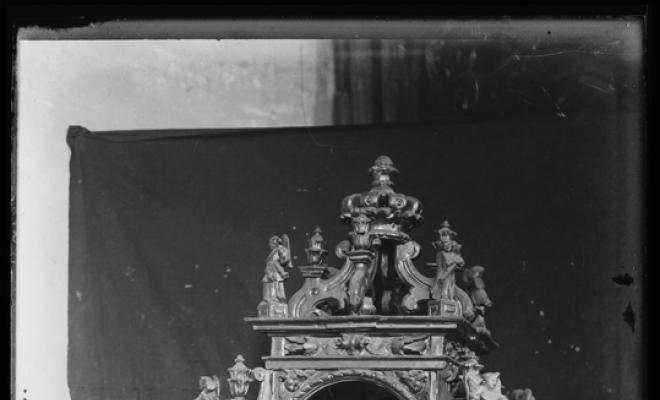 Tabernacle de la confraria de la Puríssima Sang i del Sant Nom de Jesús. Sabadell, altar del Sant Crist de l'Església de Sant Feliu