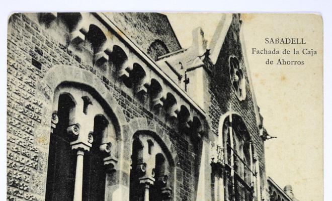 Sabadell. Fachada de la caja de Ahorros