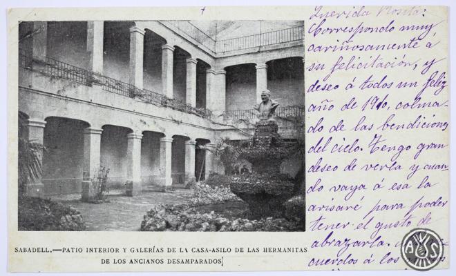 Sabadell. Patio interior y galerías de la casa asilo de las hermanitas de los ancianos desamparados.