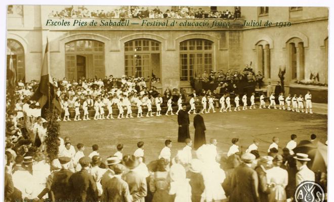 [Escoles Pies de Sabadell. Festival d'educació físcia]