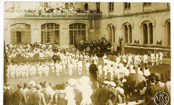 [Escoles Pies de Sabadell. Festival d'educació físcia]