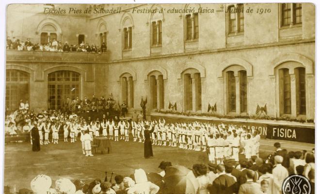 [Escoles Pies de Sabadell. Festival d'educació físcia]