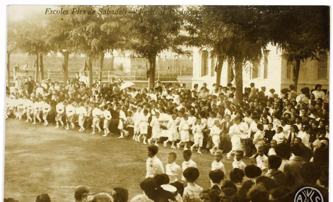 [Escoles Pies de Sabadell. Festival d'educació físcia]