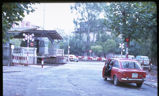 Antic pas a nivell de l'estació de Ferrocarrils de Sant Cugat del Vallès, 