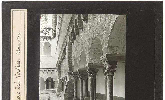 Claustre del Monestir de Sant Cugat del Vallès.