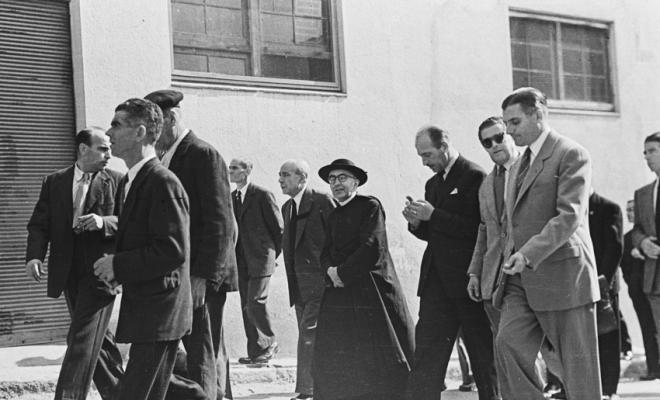 Actes de la festa inaugural de la restaurada Societat Coral La Unió Santcugatenca. La comitiva formada pel mossèn Joan Clerch, l'alcalde Santiago Rodó, el Francesc Vila i Trabal i el delegat governatiu Jorge PratBallester i el president Franquesa dirig