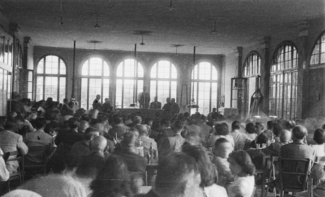 Actes de la festa inaugural de la restaurada Societat Coral La Unió Santcugatenca. Parlaments.