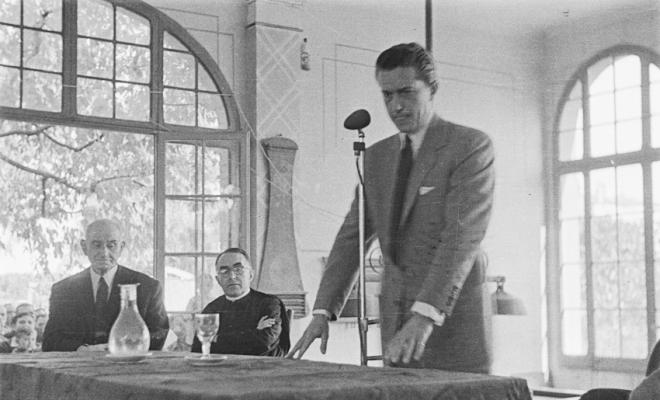 Actes de la festa inaugural de la restaurada Societat Coral La Unió Santcugatenca. Parlaments.