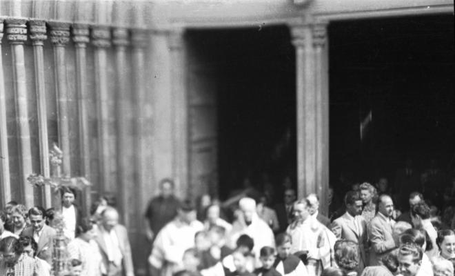 Benedecció de les campanes Severa, Juliana i Semproniana, per reposició de les campanes que durant la Guerra Civil van ser foses per ser convertides en material de guerra. 8 de setembre de 1940.