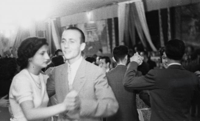 Festes locals: ball a l'envelat.
