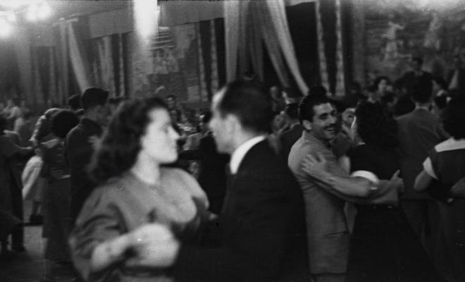 Festes locals: ball a l'envelat.