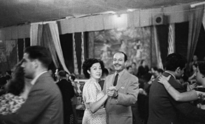 Festes locals: ball a l'envelat.