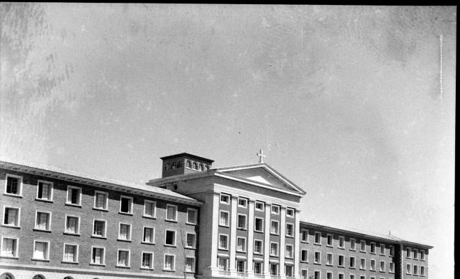 Façana principal del Centre Borja.