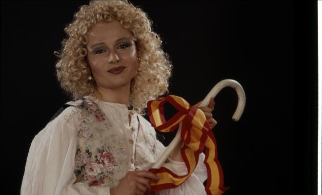 Representació teatral: El Senyor Josep falta a la dona. La dona del senyor Josep falta a l'home, de Santiago Rusiñol. 