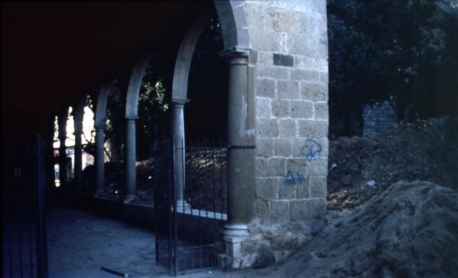Obres al del claustre del monestir de Sant Cugat del Vallès.