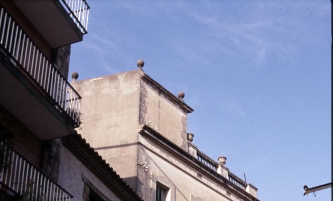 Edificis del carrer Major, prop de la plaça de Sant Pere. 