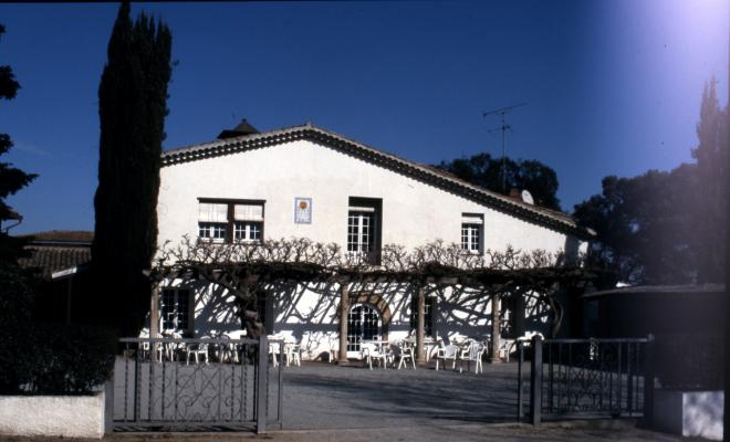 Masia Can Mora.