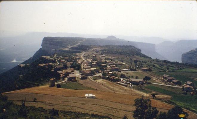 05 Vista panoràmica del poble de Tavertet i Pla Castell