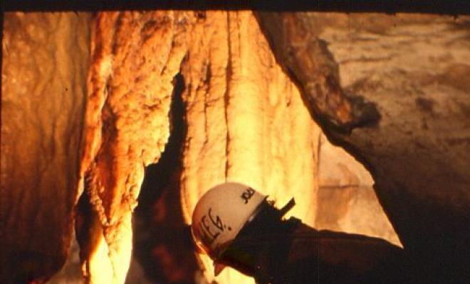 76 Cova del Serrat del Vent