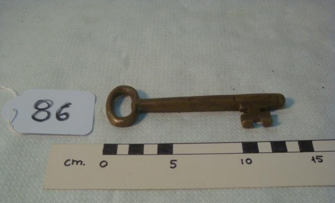 0086-Clau de bronze