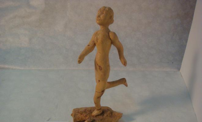 0125-Escultura femenina en boix