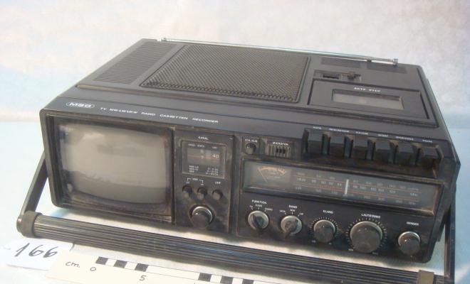 0166-Radiocasset