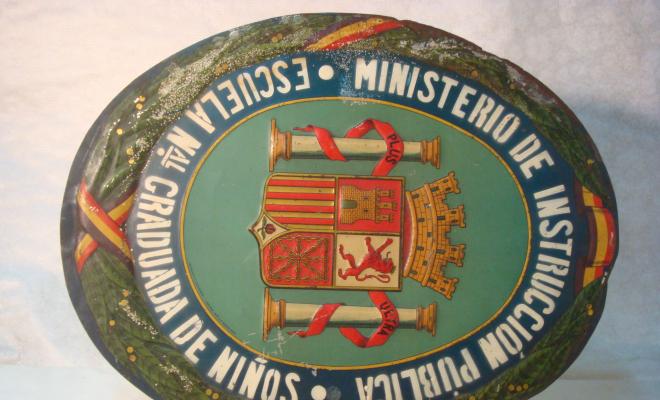 0386-Placa de escola de la República